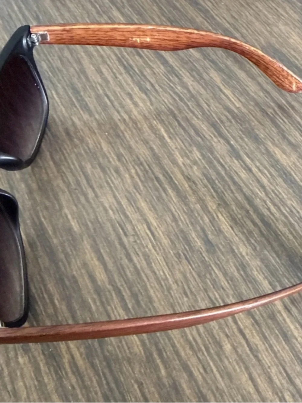 Hurley Sunglasses Bleaker Street 2732-75 Wooden Temples Dark Black Lenses W/Case